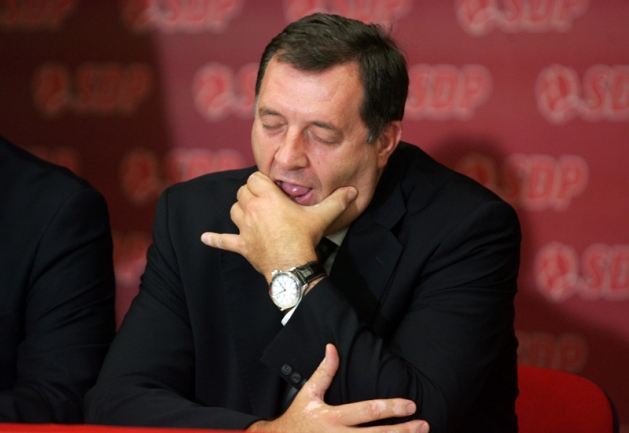 Milorad Dodik zijeva