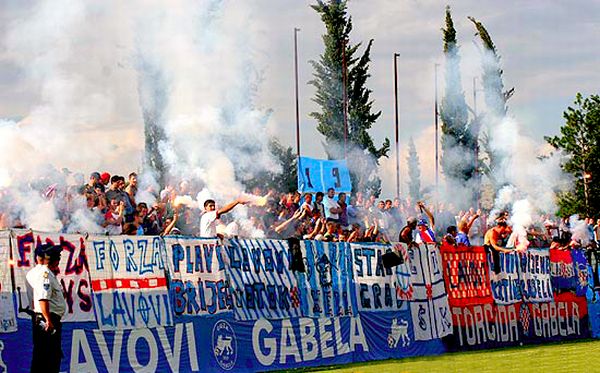 Navijači GOŠK-a; foto: Bljesak.info Navijači GOŠK-a; foto: Bljesak.info