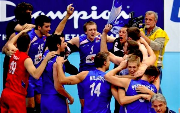 Slavlje je moglo da počne onog momenta kada je Milo&scaron; Terzić postigao as vrijedan titule; foto: AP