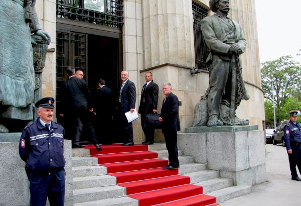Visoki predstavnik je naveo i da država ima svoje nadležnosti i to treba tako da ostane; foto: SRNA