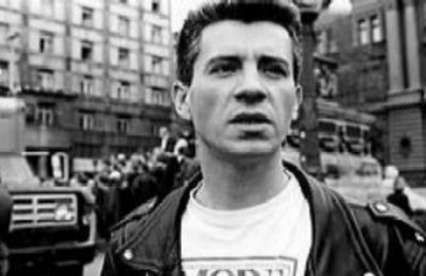 Milan-Mladenović Milan-Mladenović