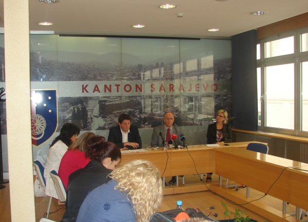 VLADA KS GRAS STRAJK press