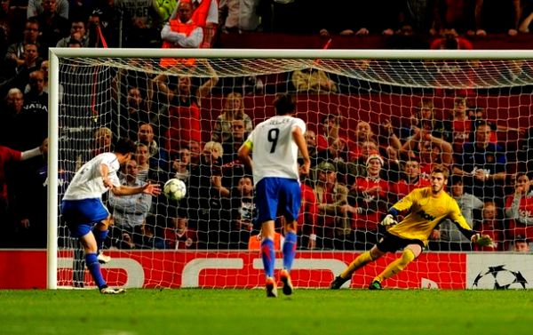 Alexander Frei postiže svoj drugi večera&scaron;nji pogodak; foto: Getty Images