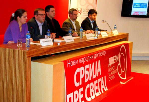 Predstavnik Dveri Bo&scaron;ko Obradović ocijenio je da je nasilje to &scaron;to se Parada ponosa organizuje uprkos protivljenju većine građana Srbije i tradicionalnih vjerskih zajednica; foto: Uns.org.rs