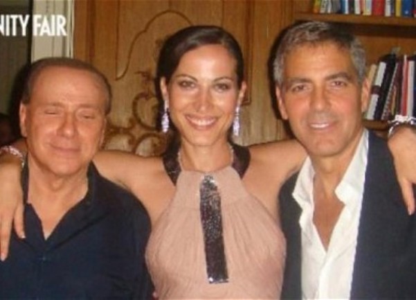 Sabina Beganović sa Silviom Berlusconijem i Georgeom Clooneyem naslovna