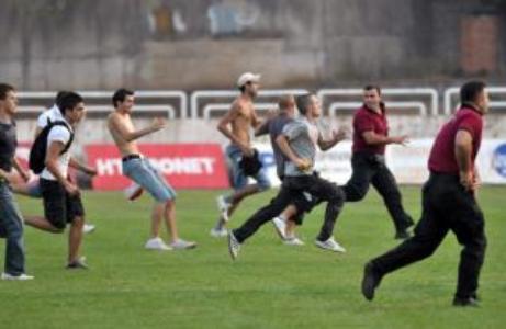 utrcavanje huligana zrinjski velez