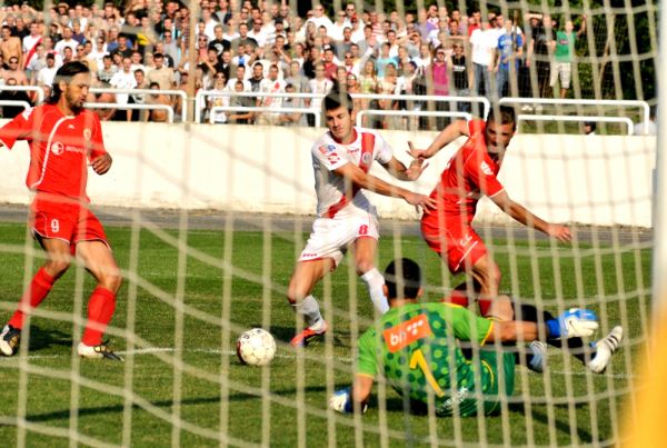 Zrinjski - Velež; ilustracija: Vecernji.hr