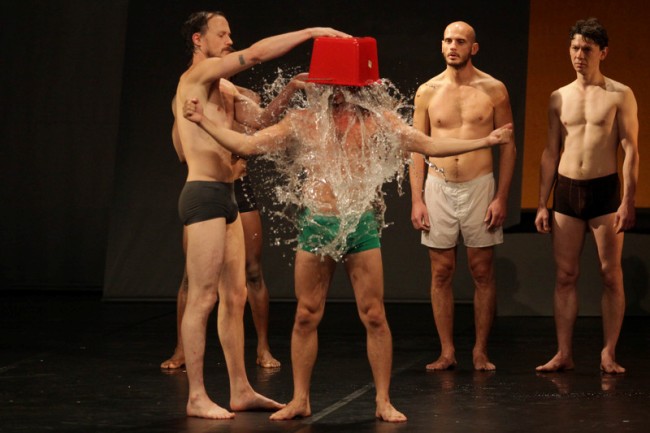 RUŽE ZA ANNU TERESU / FUDBALSKE PRIČE