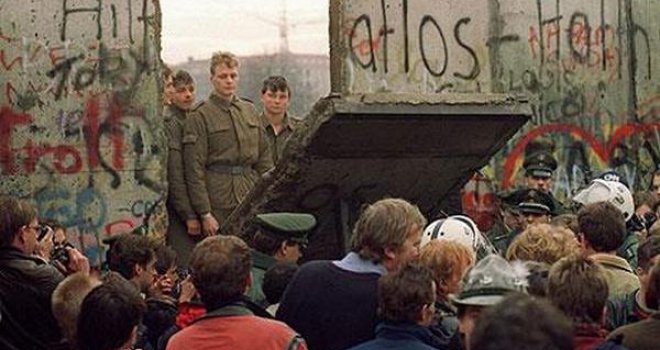 Nijemci danas slave 25-godišnjicu pada Berlinskog zida: Početak oslobađanja od komunizma