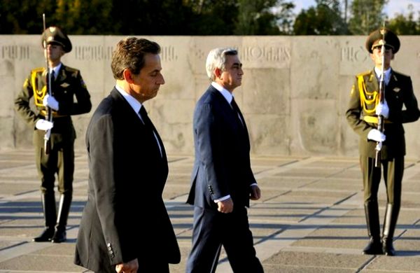 Nicolas Sarkozy i Serzh Sargsyan; foto: Reuters