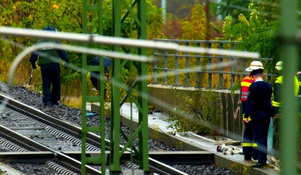 Policija obavlja uviđaj na licu mjesta; foto: DAPD