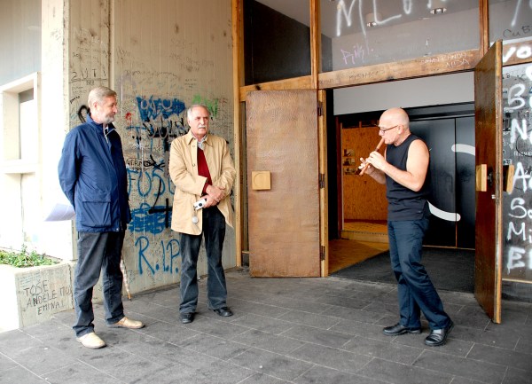 Ars Aevi Protest Strajo Krsmanović Edin Numankadić i Enver Hadžiomerspahić