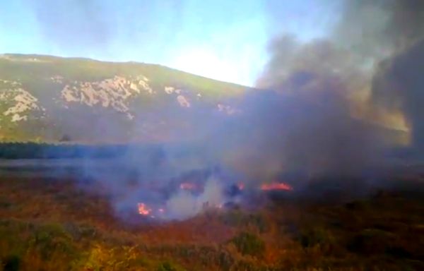 Hutovo blato gotovo i&scaron;čezlo u vatrenoj stihiji; screenshot: YouTube