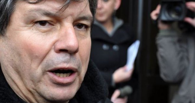 Na kancelariju advokata Faruka Balijagića bačena eksplozivna naprava