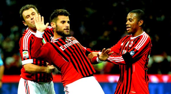 S lijeva nadesno: Antonio Cassano, Antonio Nocerino i Robinho; foto: Getty Images