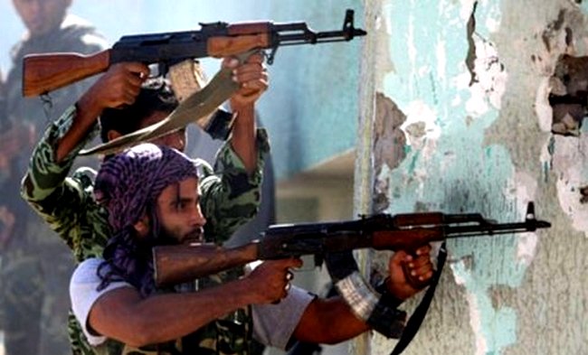 Gadafi uzvraća udarac