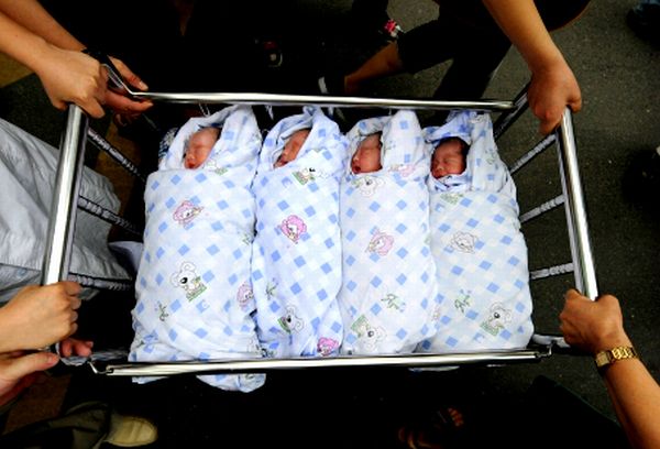 Stotine porodica čija su djeca nestala iz bolnica sada su u toku pravne bitke s vlastima; ilustracija: Photobucket.com Stotine porodica čija su djeca nestala iz bolnica sada su u toku pravne bitke s vlastima; ilustracija: Photobucket.com