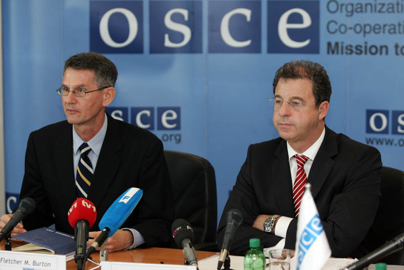 fletcher m burton i serge brammertz fletcher m burton i serge brammertz