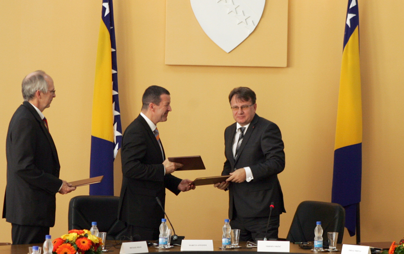 Memorandum o razumijevanju s vodećim međunarodnim naftnim