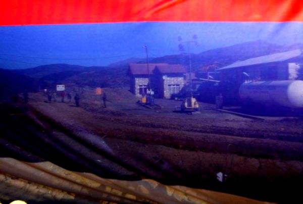 Administrativni prelaz Jarinje; foto: Reuters Administrativni prelaz Jarinje; foto: Reuters