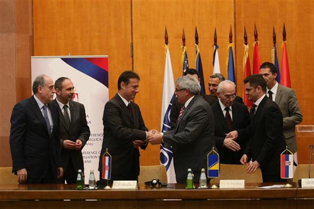 Deklaracija o izbjeglicama potpisana u Beogradu/ Foto: Tanjug Deklaracija o izbjeglicama potpisana u Beogradu/ Foto: Tanjug