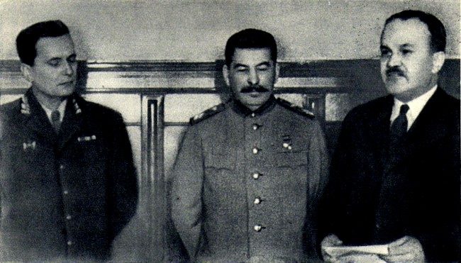 Tito i Staljin; Foto