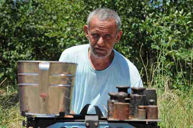 Luka Vujić, šef ratarske i voćarske organizacije u Agrokoopu, nakon 14 godina rada u ovom preduzeću kaže da vjeruje ova firma može mnogo bolje poslovati. Luka Vujić, šef ratarske i voćarske organizacije u Agrokoopu, nakon 14 godina rada u ovom preduzeću kaže da vjeruje ova firma može mnogo bolje poslovati.