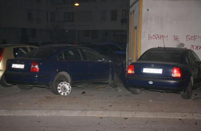 Vozilo pasat pod koje je postavljena eksplozivna naprava u banjalučkom naselju Borik