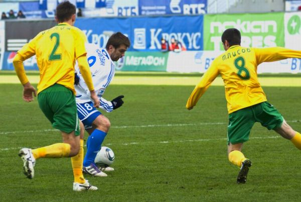 Misimović je nakon meča za Sovsport.ru, posebno naglasio da su mu posljednje utakmice u dresu nacionalne selekcije pomogle da vrati samopouzdanje i fizičku spremu; foto: Oldwest-su Misimović je nakon meča za Sovsport.ru, posebno naglasio da su mu posljednje utakmice u dresu nacionalne selekcije pomogle da vrati samopouzdanje i fizičku spremu; foto: Oldwest-su