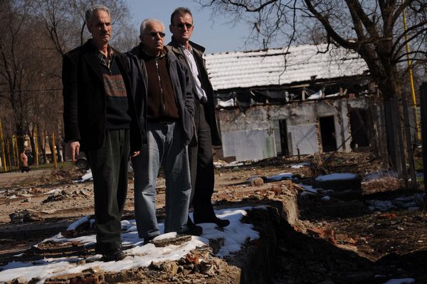 Bivši radnici Integre više od tri godine čekaju da Tužilaštvo Tuzlanskog kantona okonča istragu po krivičnoj prijavi koju su oni podnijeli Bivši radnici Integre više od tri godine čekaju da Tužilaštvo Tuzlanskog kantona okonča istragu po krivičnoj prijavi koju su oni podnijeli