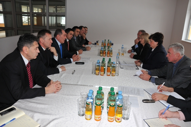 Članovi Zajedničke komisije za odbranu i sigurnost Parlamentarne skup&scaron;tine Bosne i Hercegovine danas su posjetili Službu za poslove sa strancima