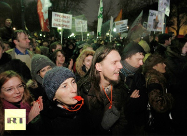 Policija je danas privela oko 50 učesnika protestnog skupa opozicije u centru Moskve