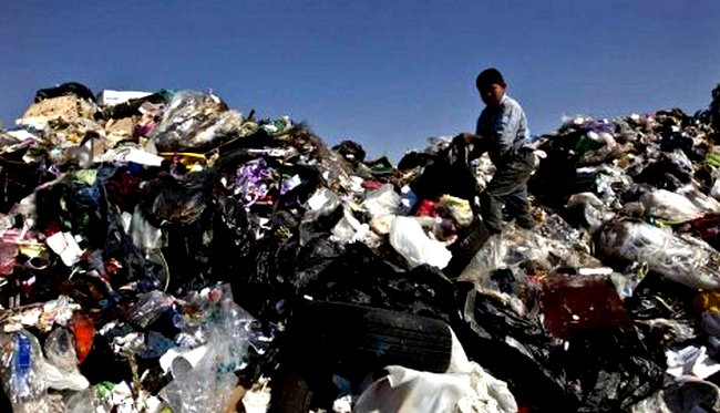 Na deponiji đubreta 'Bordo Poniente' djeca za dolar dnevno rade po 12 sati