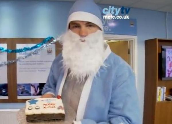 edin dzeko-djed mraz