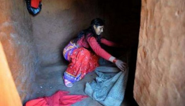 Žene u Nepalu zatvorene u &scaron;upe tokom menstruacije
