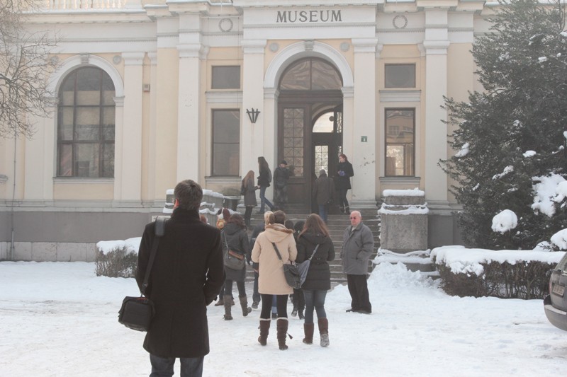 Okupljanje i press konferencija povodom najavljenog zatvaranja Zemaljskog muzeja BiH