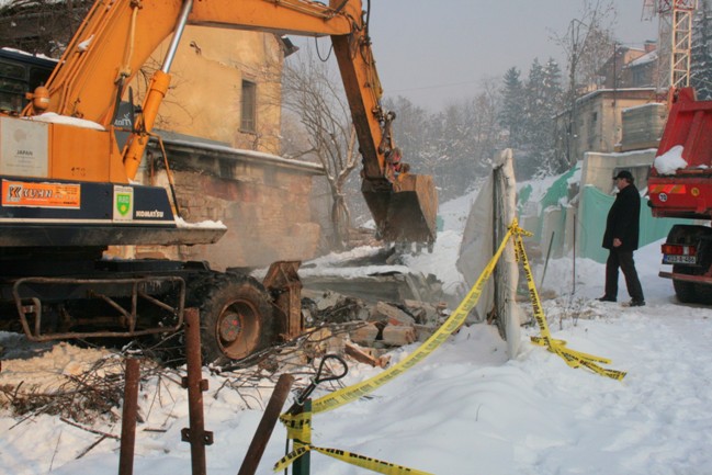 Uklanjanje garaza Narorevska