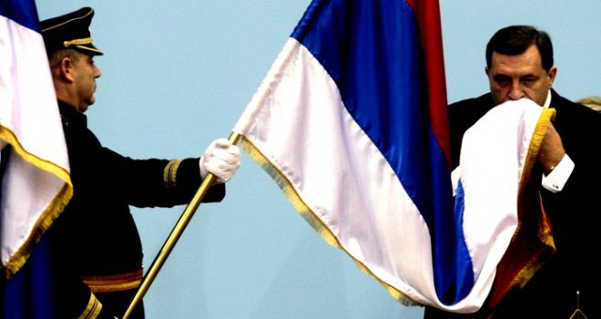 Kako Republika Srpska ukida samu sebe: I Kaligula je svog konja proglasio senatorom, ali on je opet ostao konj!