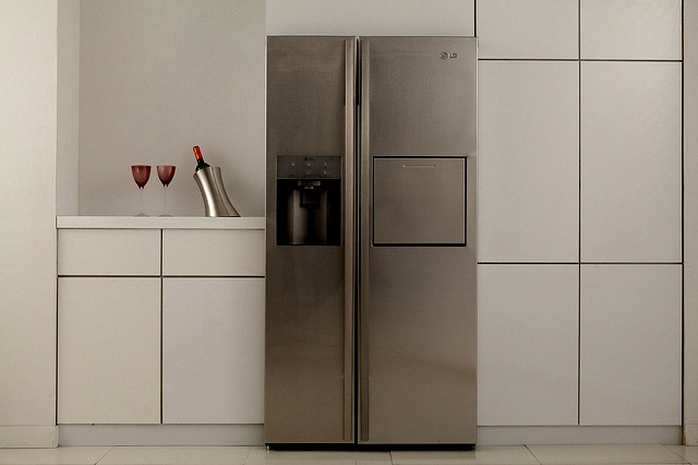 Južnokorejska kompanija LG razvila je haj-tek frižider koji će moći da nam kaže &scaron;ta možemo da jedemo, a &scaron;ta ne.