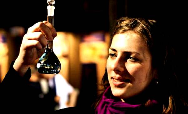 Karina Lamle ima samo 16 godina i već predaje na fakultetu