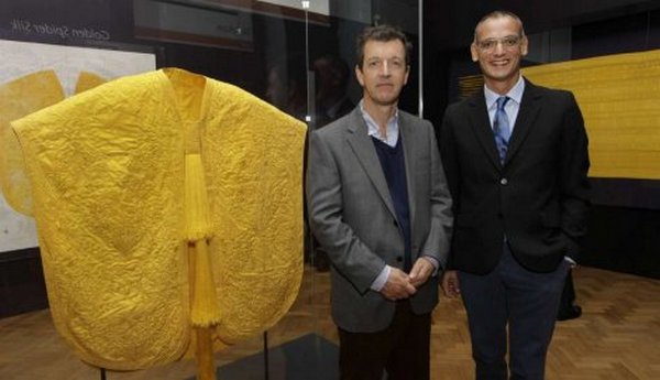 Haljina od paukove svile izložena u londonskom muzeju