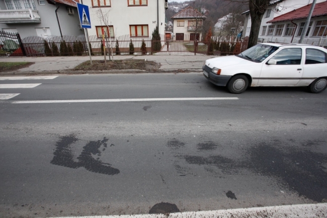 Starac u komi nakon &scaron;to ga je udario kamion