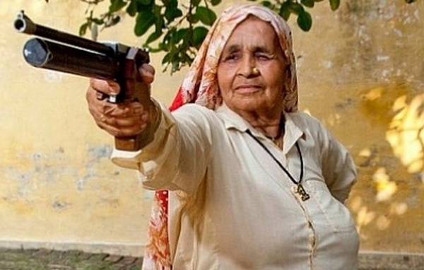 Profesionalna strelja&scaron;ica u 78. godini