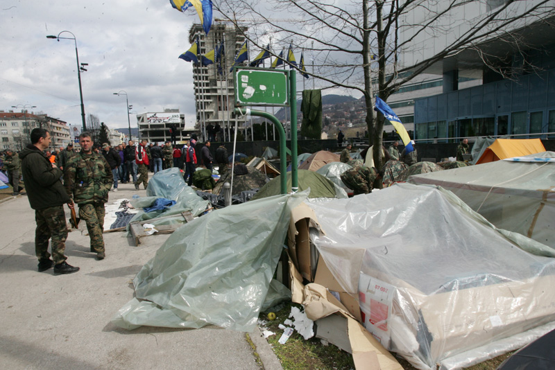 Protesti bivših pripadnika OSBiH u Sarajevu/ Foto: DEPO PORTAL Protesti bivših pripadnika OSBiH u Sarajevu/ Foto: DEPO PORTAL