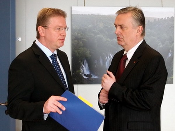 &Scaron;tefan Fule i Zlatko Lagumdžija