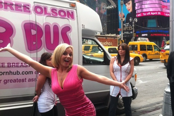 Boob-bus, Bree Olson