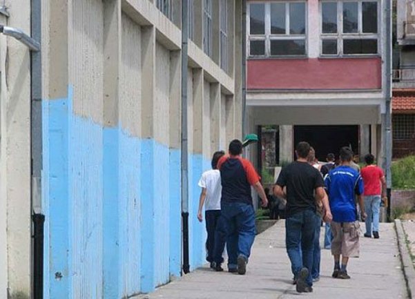 dvije &scaron;kole pod jednim krovom