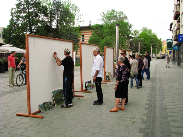 Otvorena izložba skulptura na Trgu zlatnih ljiljana