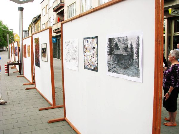 Otvorena izložba skulptura na Trgu zlatnih ljiljana