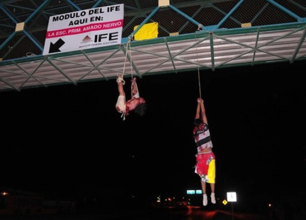 Meksički narko kartel na most objesio iskasapljena tijela devet ljudi